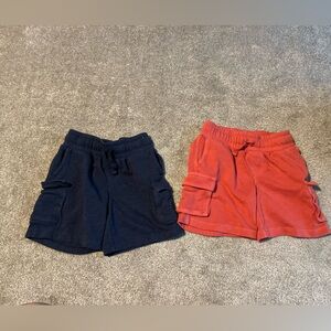 2 pairs of boys shorts size 4/5